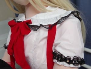 試用報告/開箱文 – 等身娃娃!換裝中