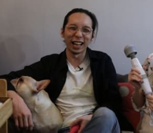 蘋果日報－【情趣/醫療】電動按摩棒原來係家電？ 女生︰我唔玩呢啲！