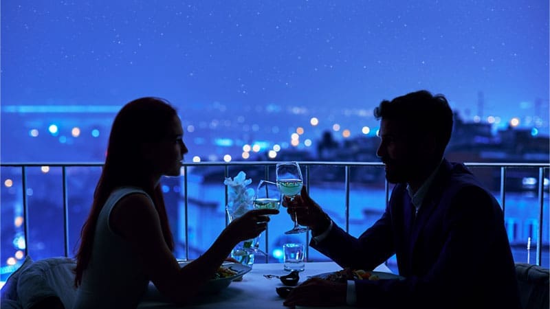 飲多兩杯 VS 親密行為