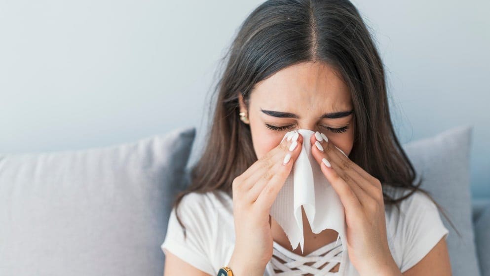 【精液能飲嗎？】從成分、安全性到風險，一次解答男性最想知道的「吞精」真相！