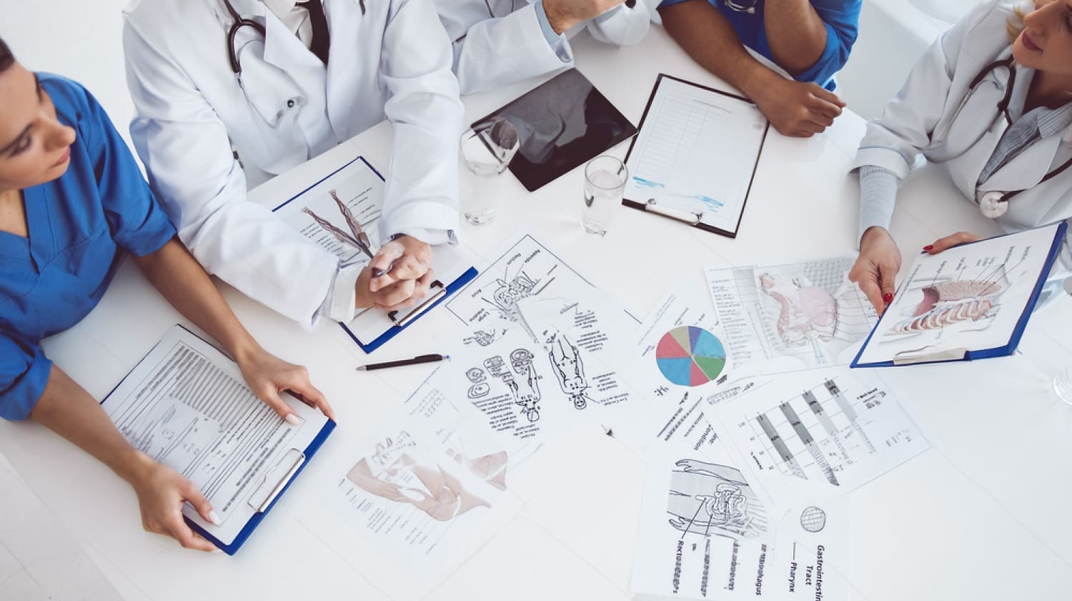 陰莖勃起彎曲是病嗎？泌尿科醫師深入解說原因與治療